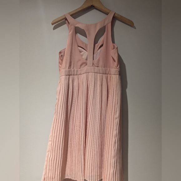 Dress size M - Picture 3 of 3